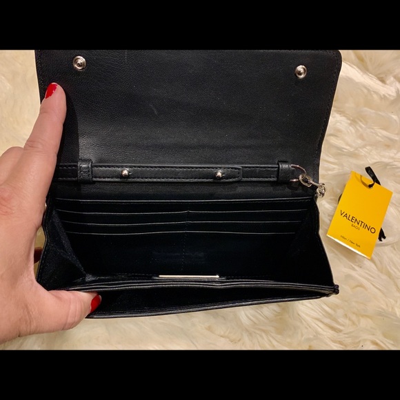 VALENTINO WALLET WITH CROSSBODY CHAIN - Picture 6 of 8